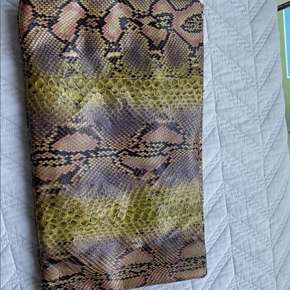 Michael KORS Collection Python Clutch - Picture 6 of 6